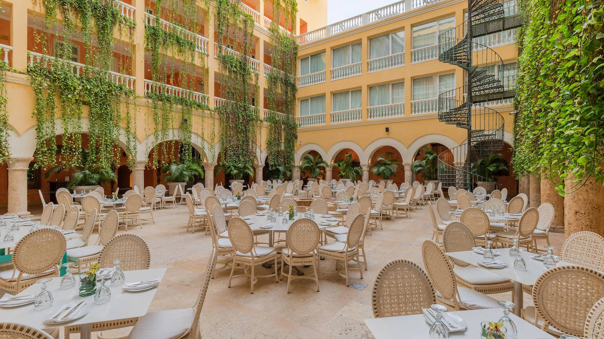 Charleston Santa Teresa Cartagena Hotel